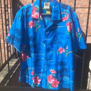 Vintage Hawaii button down shirt! 🌺